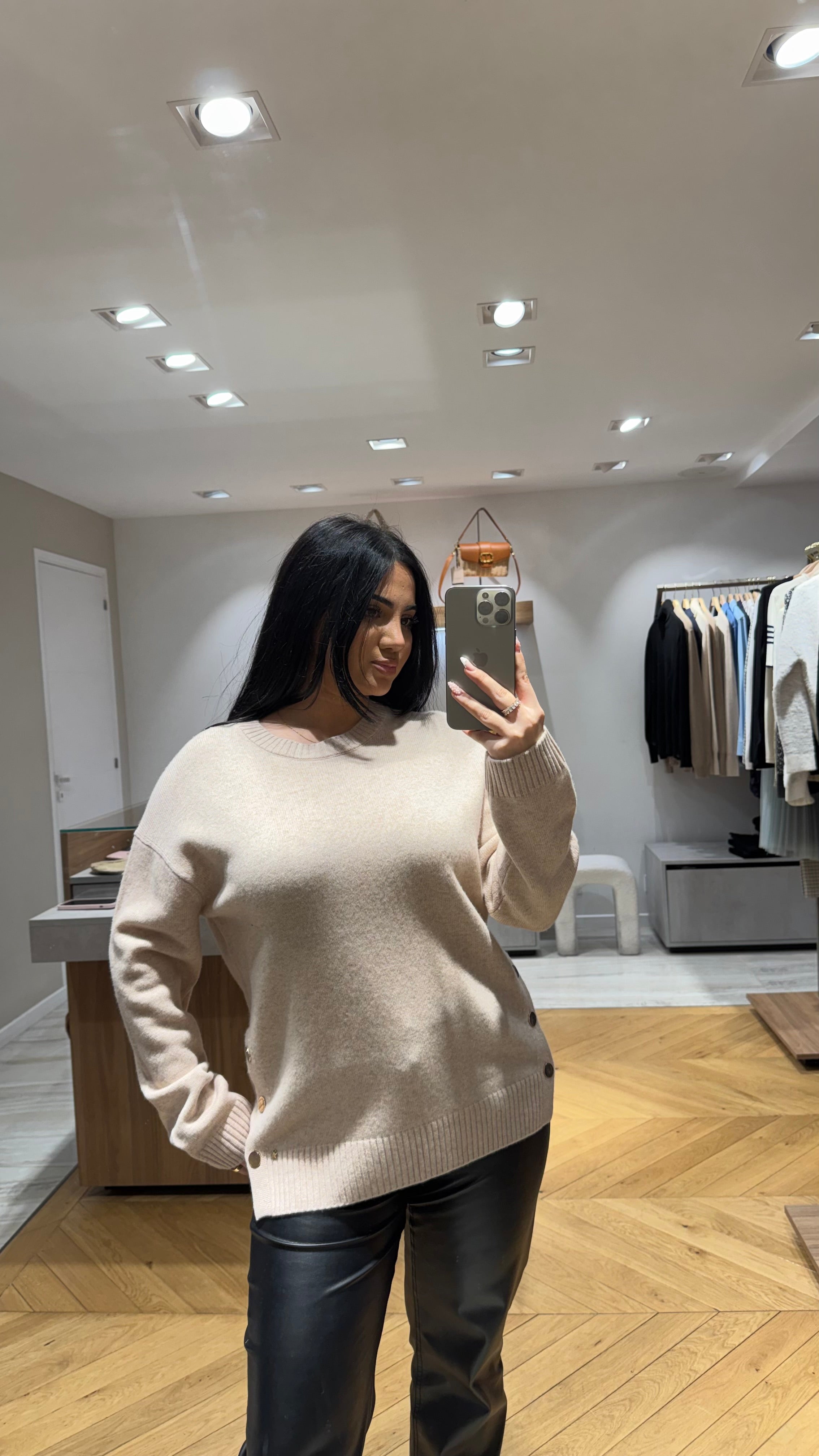 Pull à boutons