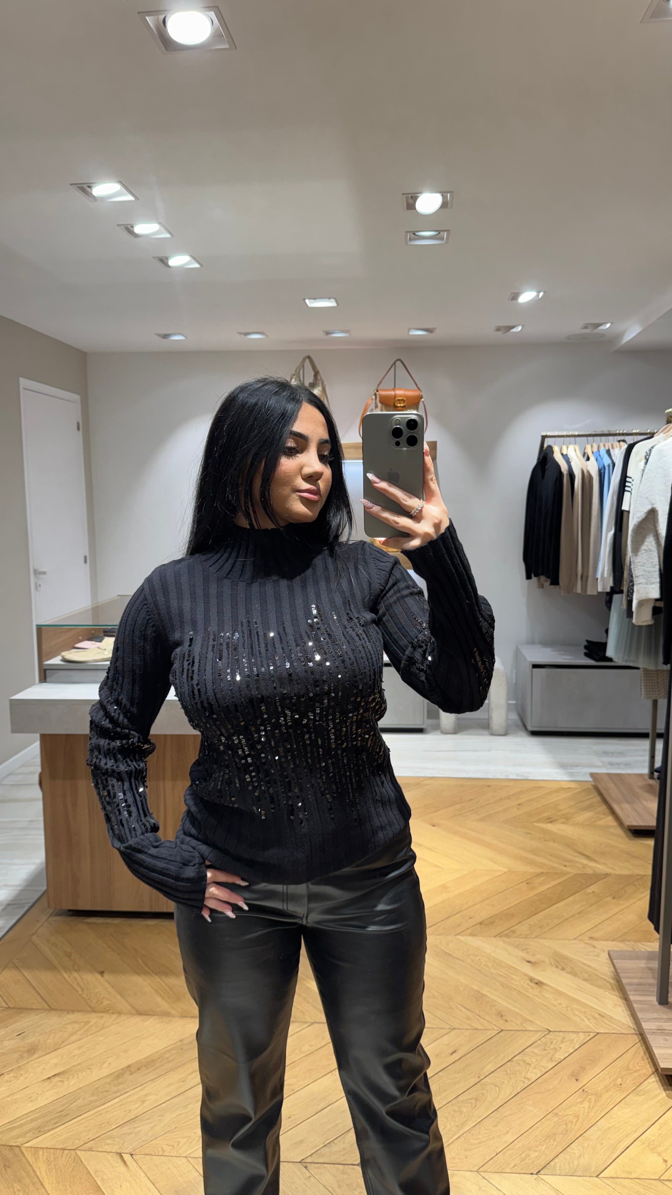 Pull à sequin