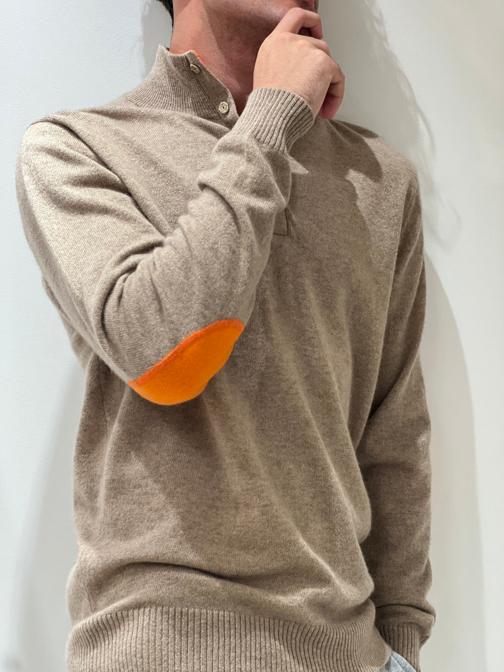 Pull beige col montant hommes