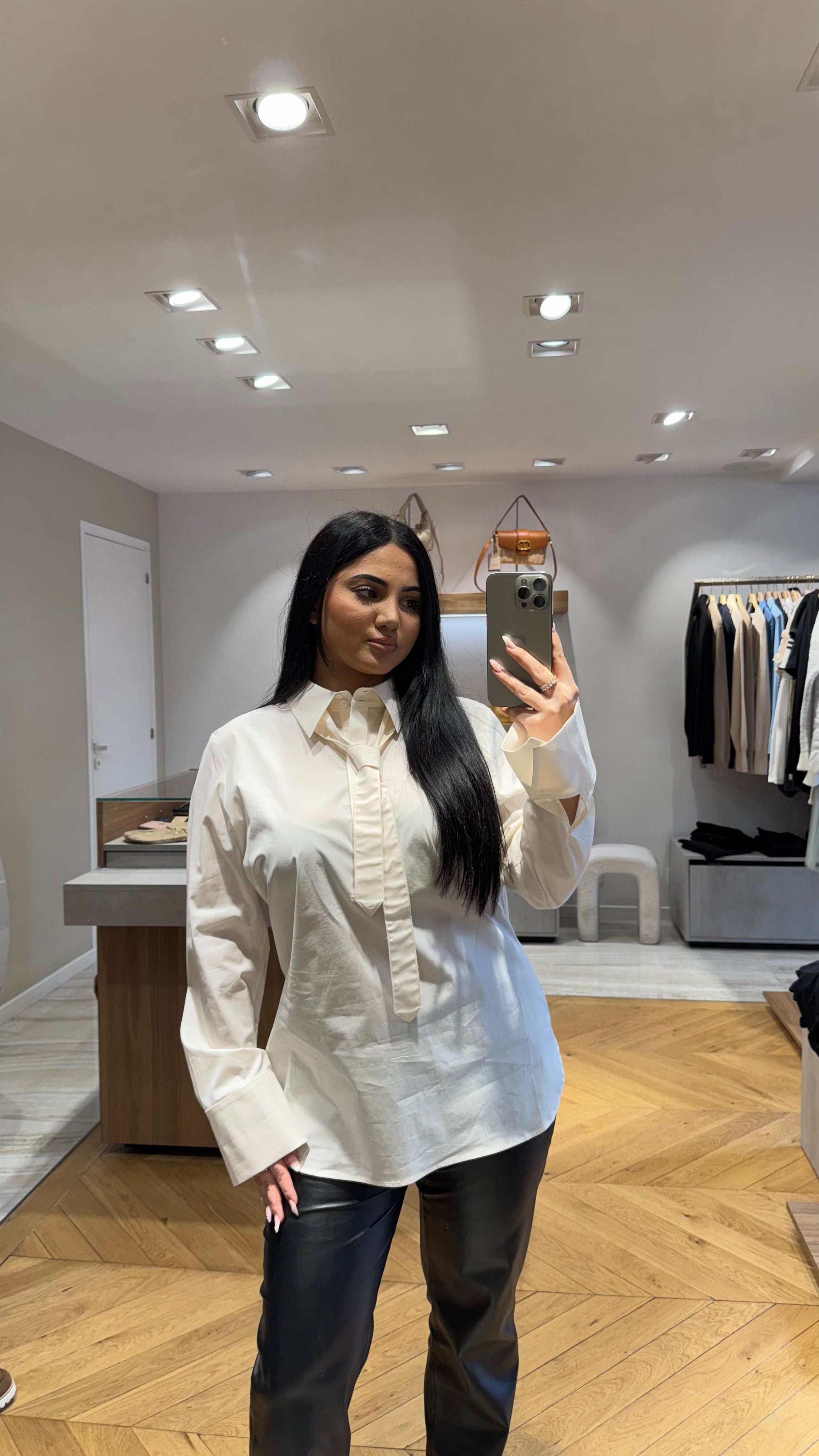 Chemise Ilva avec cravate