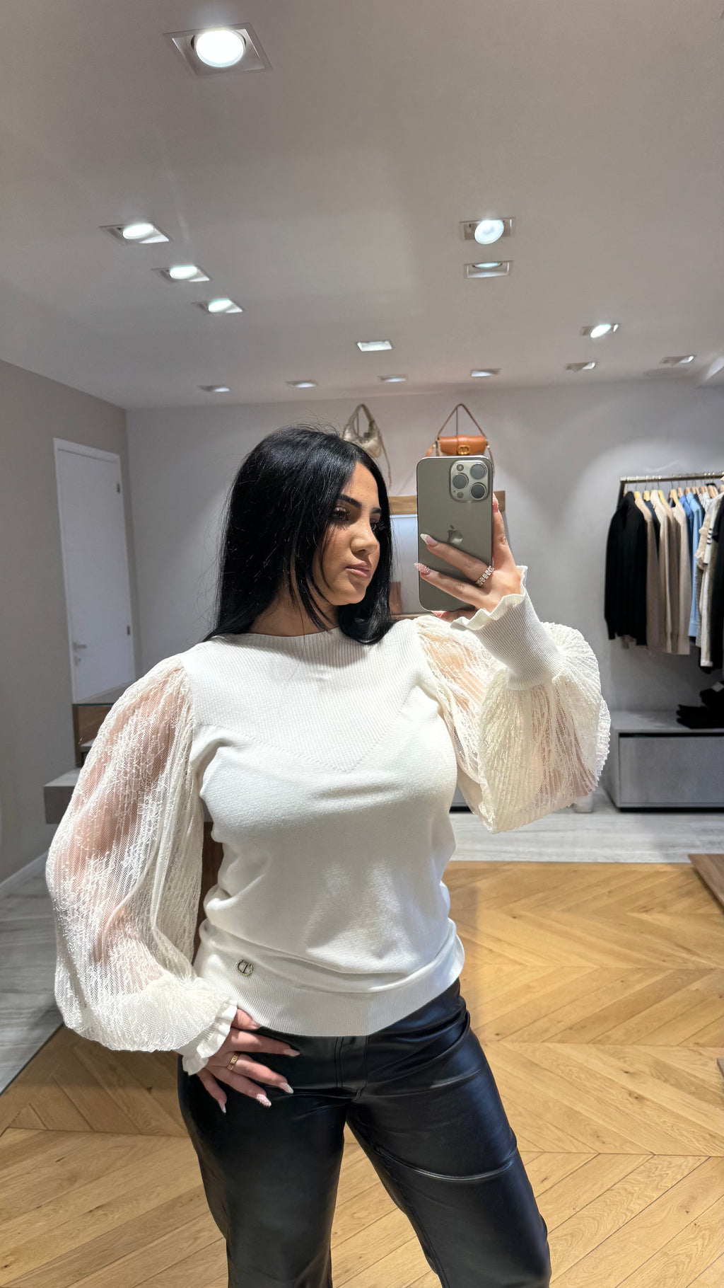 Pull Elizabeth